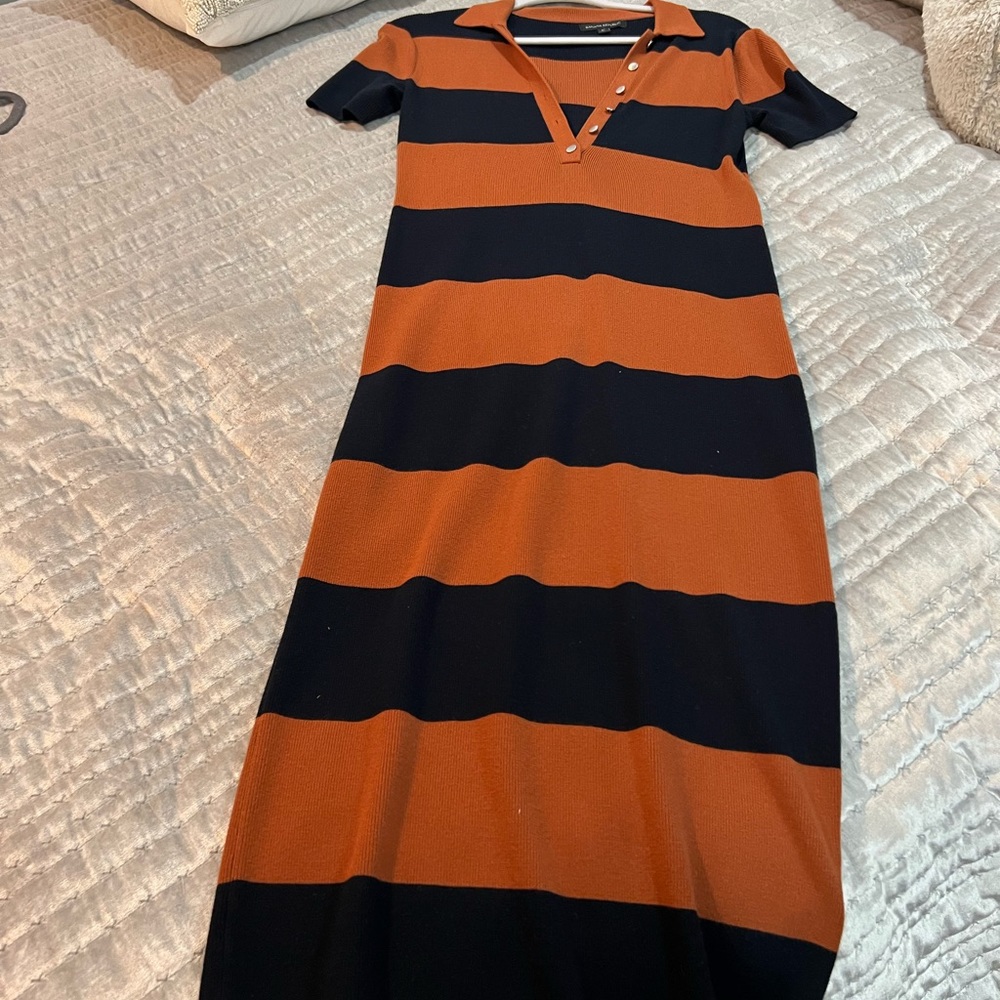 Perfect rust and navy stripe dress!